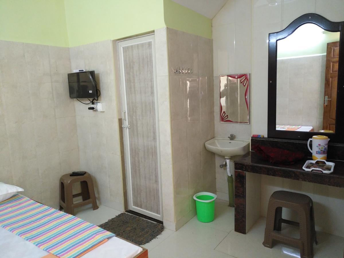 Rehoboth Home Stay Kanyakumari Ngoại thất bức ảnh